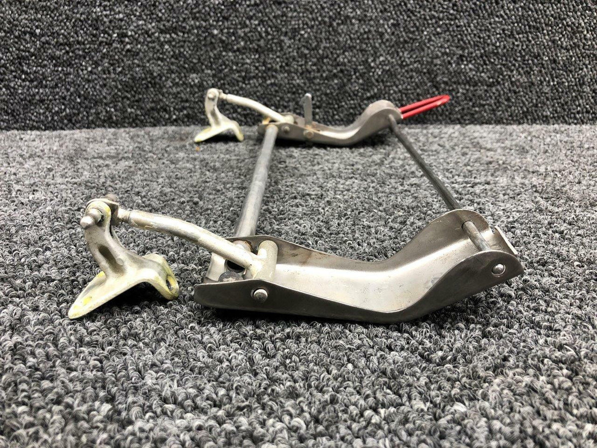 Beechcraft 002-430055-1 Beech 95-B55 Window Latch LH W/ Handle, Links, Supports, and Pins