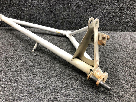 Beechcraft 35-815102-34 Beech 95-B55 Main Landing Gear Brace LH