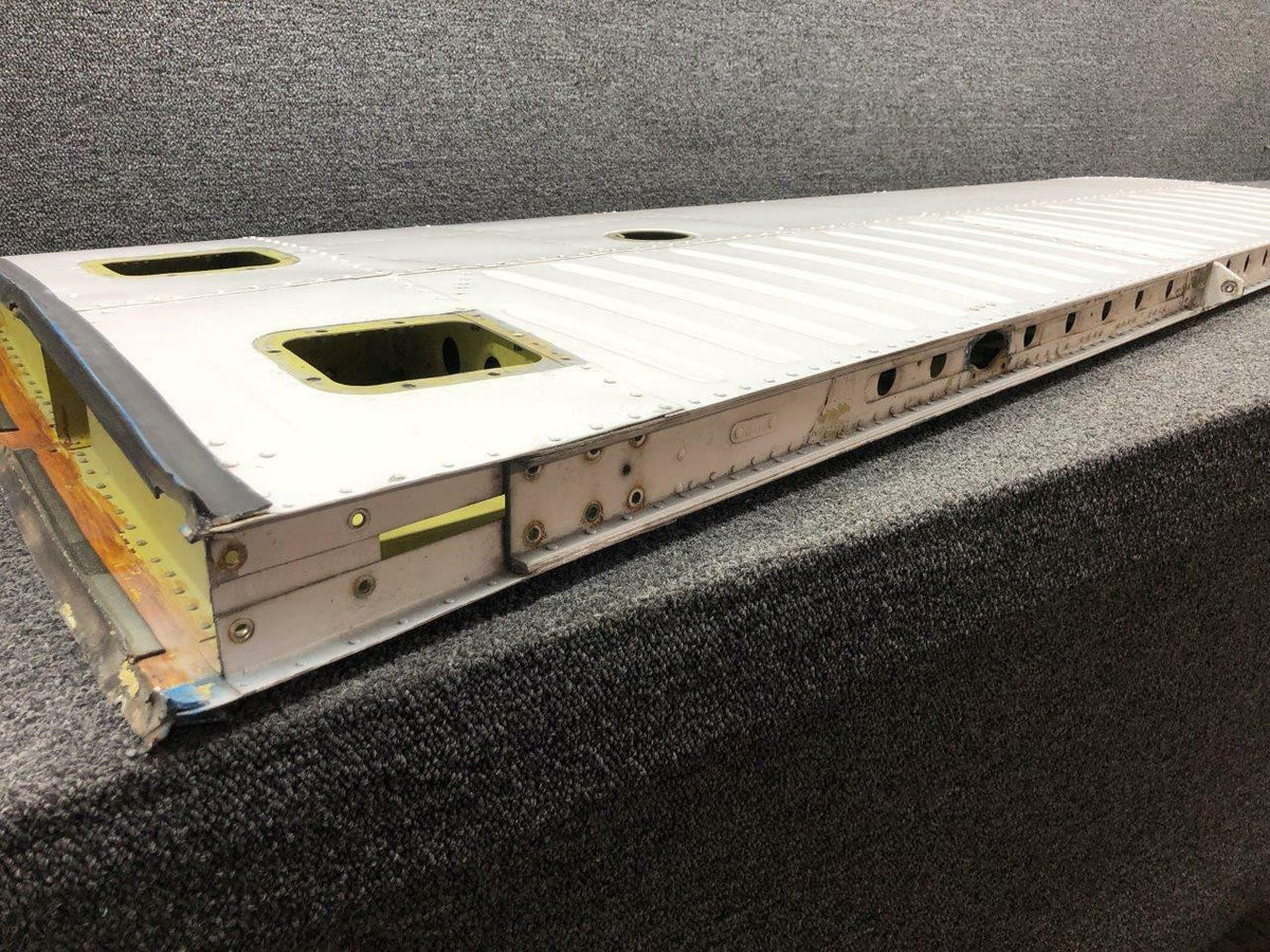 Beechcraft 95-620010-634 Beechcraft 95-B55 Horizontal Stabilizer Assembly RH