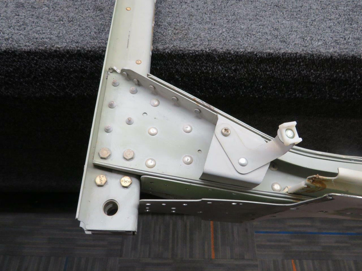 Cessna 2213083-22 Cessna 182T Front Bulkhead Door Post Assembly