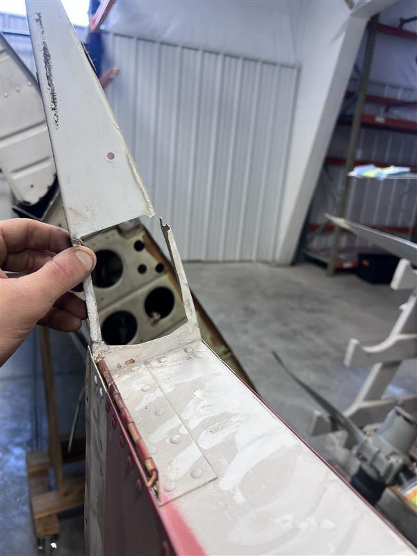 66601-001 Piper PA32-300 Wing Assembly RH (Spar Tested) tip broken