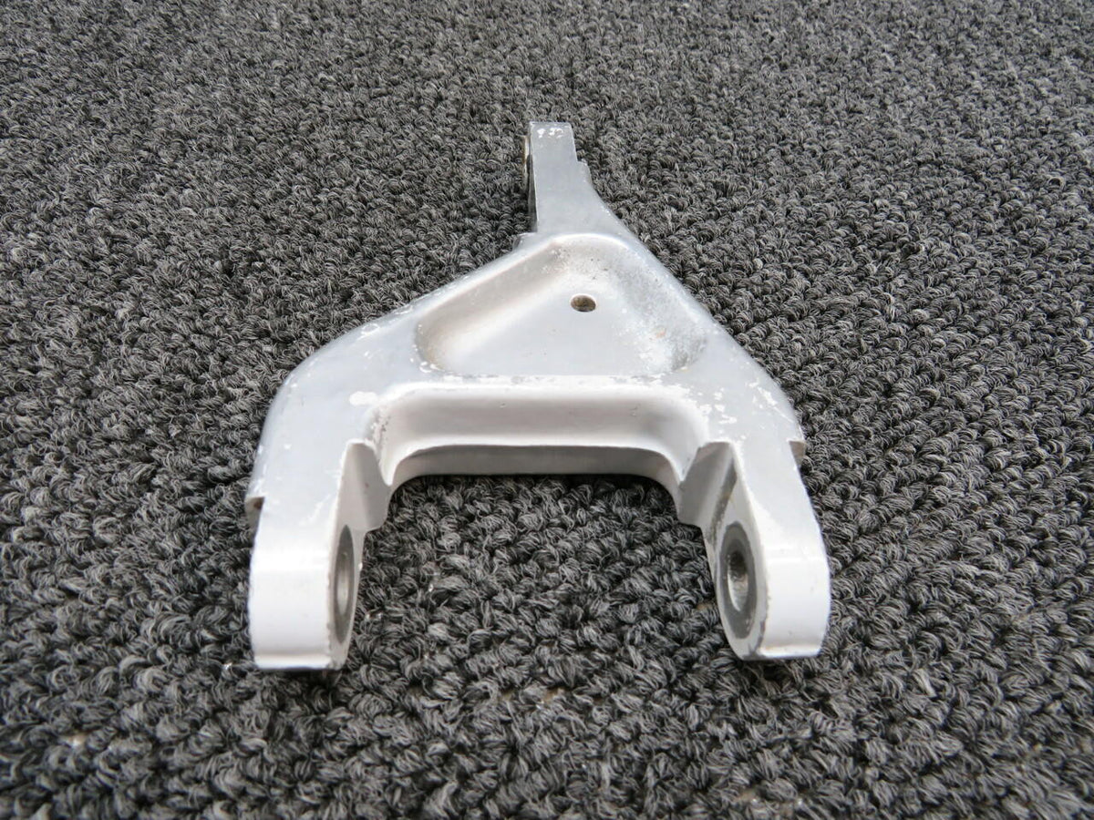 Piper 20735-003 Piper PA24-260 Main Gear Torque Link Assembly