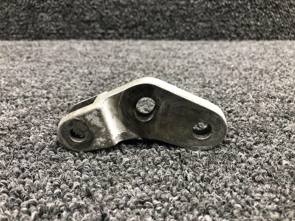 Piper 42042-000 Piper PA-31T Main Gear Retraction Hydraulic Actuator Arm Forward