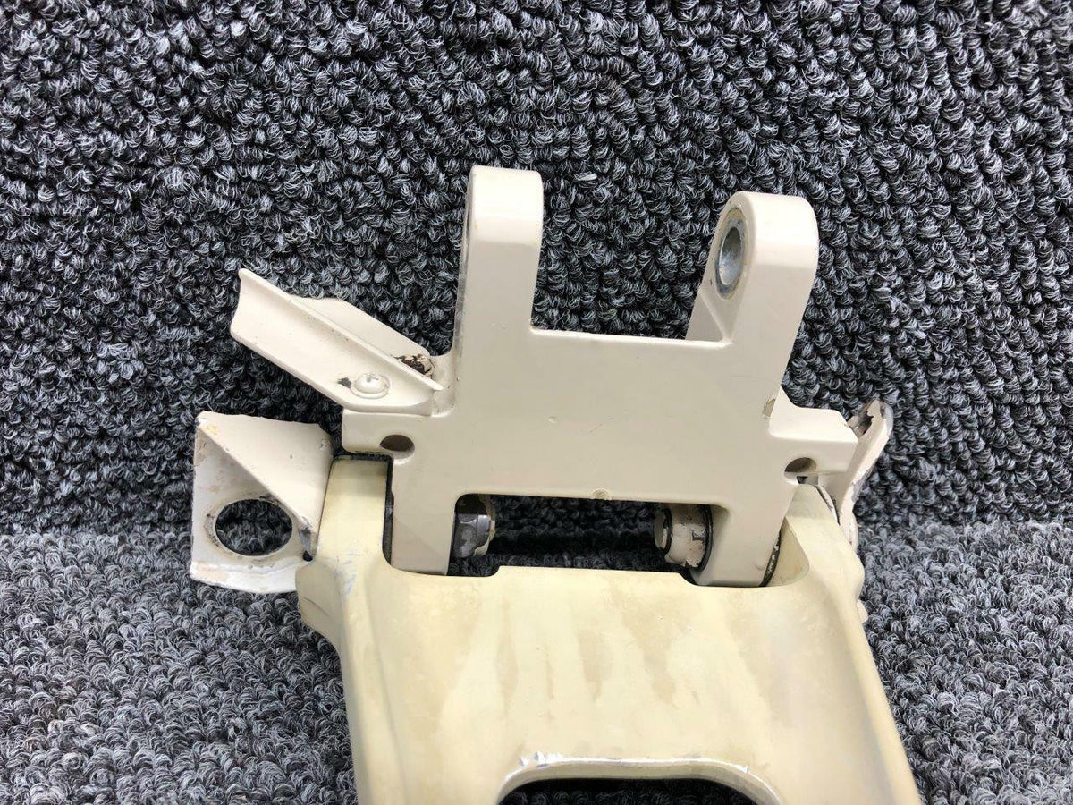 Beechcraft 169-820000-605 Beechcraft C24R Nose Gear Drag Link and Brace Assembly