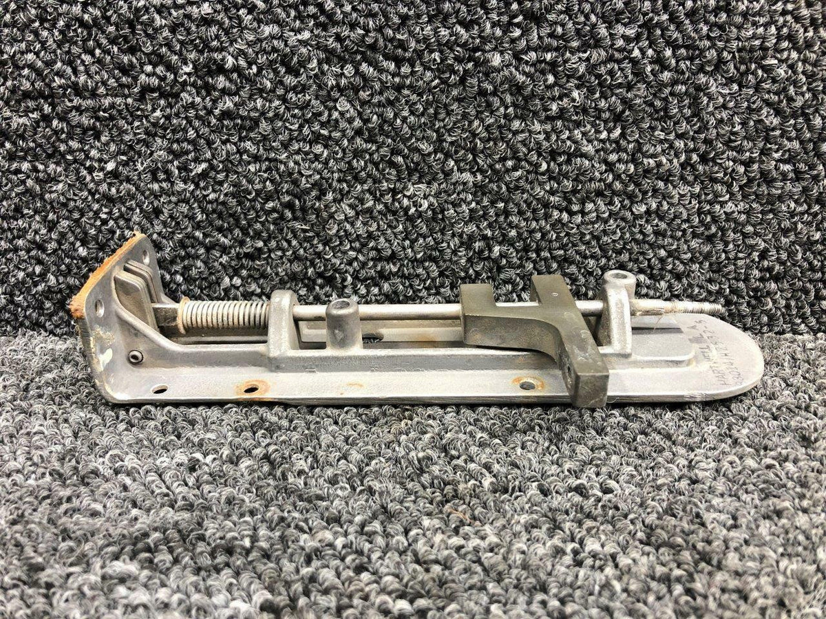Beechcraft H2532-5 Beechcraft C24R Cabin Door Latch Assembly LH