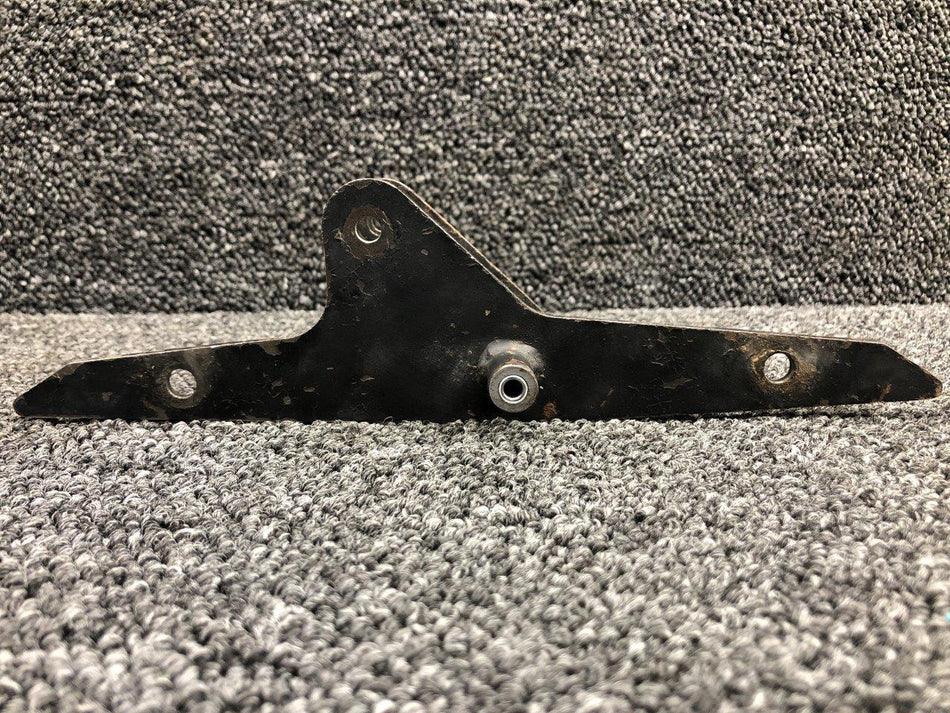 62771-001 Piper PA28-140 Aileron Bellcrank Assembly RH