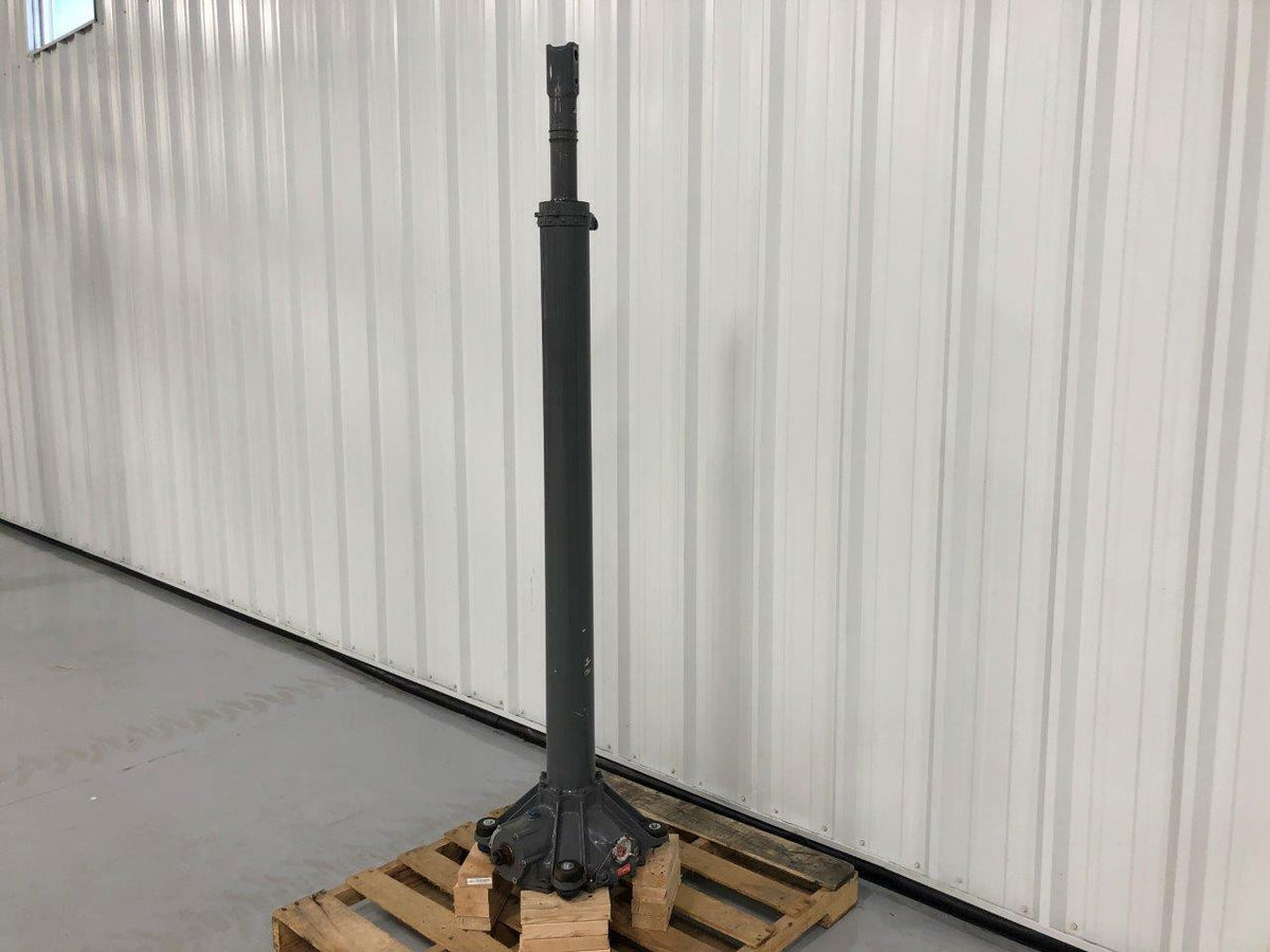 Robinson C006-8 / C251-2 / C146-5 Robinson R44II Main Rotor Gearbox and Mast Assembly