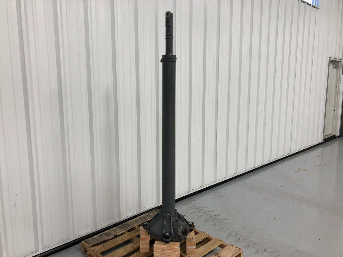 Robinson C006-8 / C251-2 / C146-5 Robinson R44II Main Rotor Gearbox and Mast Assembly