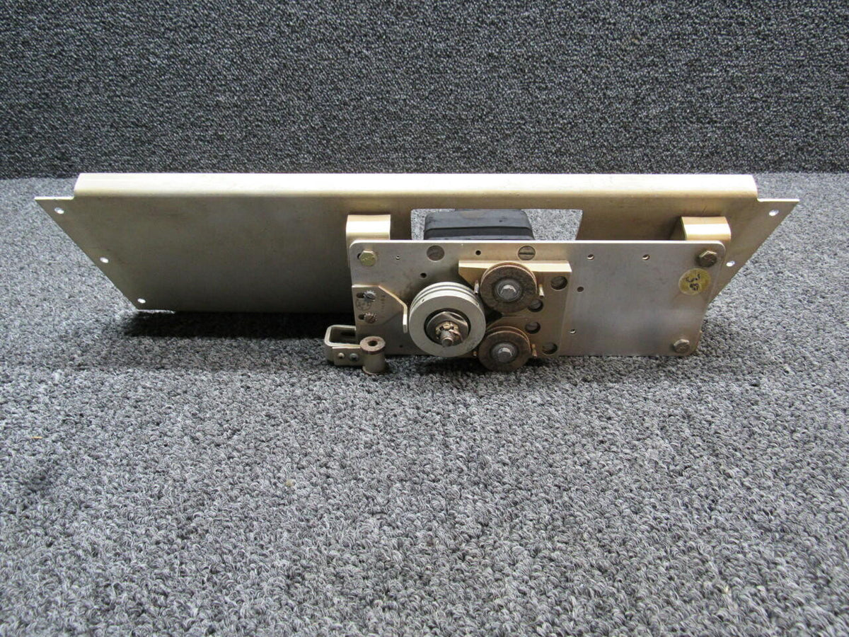 1C373-4-454 Beechcraft C24R Edo-Aire Pitch Servo Assembly W/ Brackets (Volts: 14) BAS Part Sales | Airplane Parts