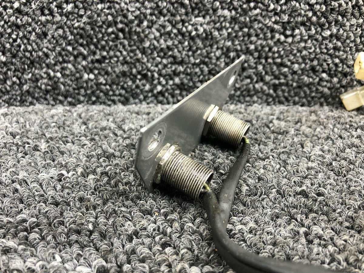 Robinson B320-2, D114-1 Robinson R44II Main Rotor Gearbox Sender w Bracket