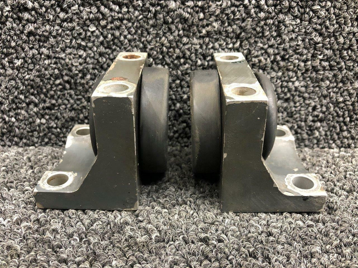 Lycoming C592-3, C593-3 Lycoming IO-540-AE1A5 Engine Shock Mount Kit