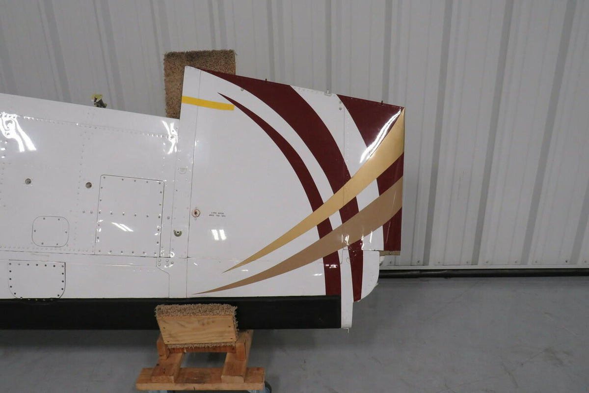 Beech 58-100000-16 Spar P/N 000-110011-54 Beech 58 RH Wing Assembly