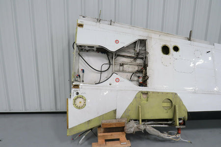 Beech 58-100000-16 Spar P/N 000-110011-54 Beech 58 RH Wing Assembly