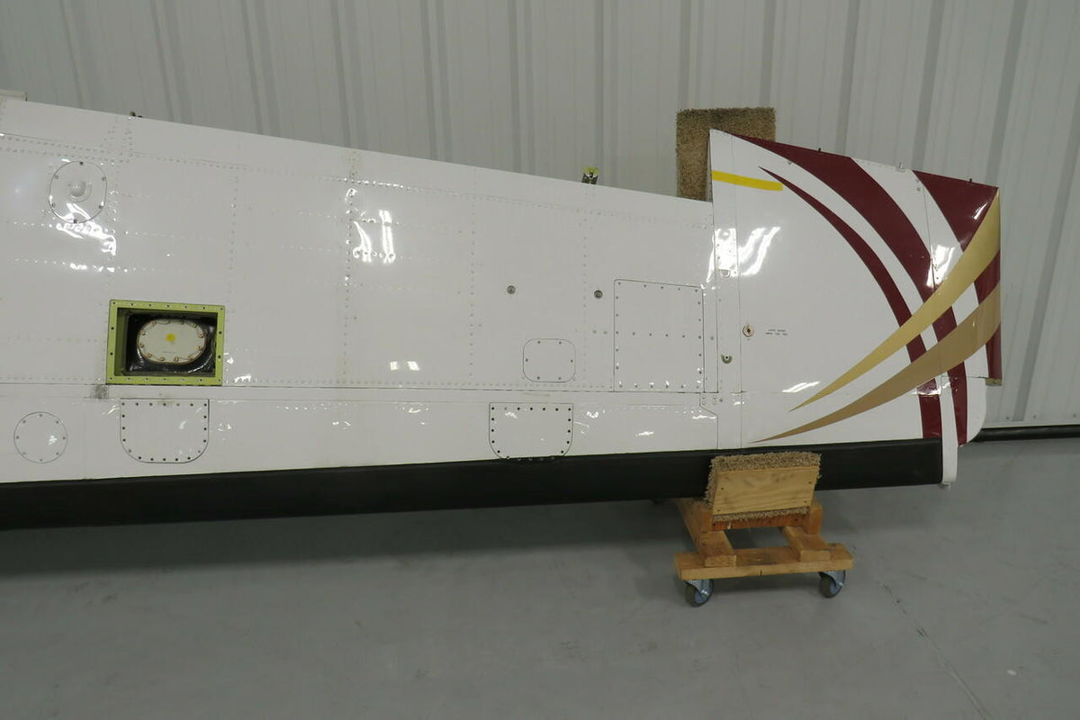 Beech 58-100000-16 Spar P/N 000-110011-54 Beech 58 RH Wing Assembly