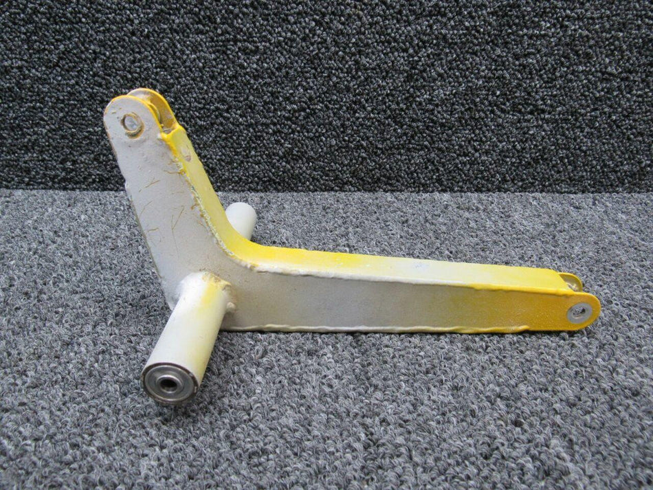 Ayres 9013-7 USE 09013T007 Ayres S2R-T34 Aileron Control Bellcrank Assembly RH