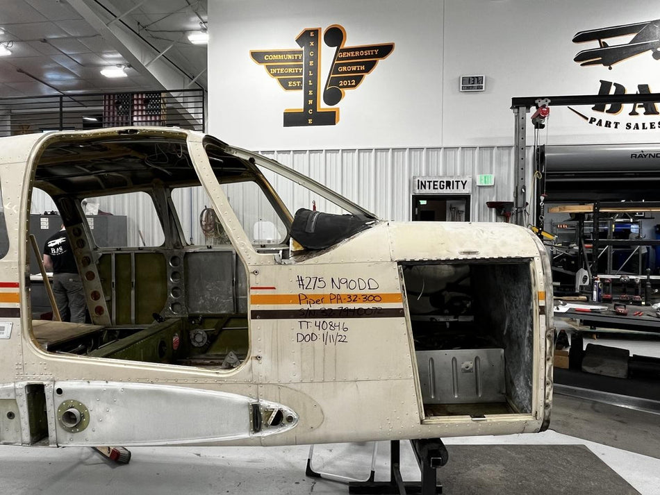 Piper PA-32-300 Fuselage Assy W/ Airworthiness, BOS, Data Tag and Log Books