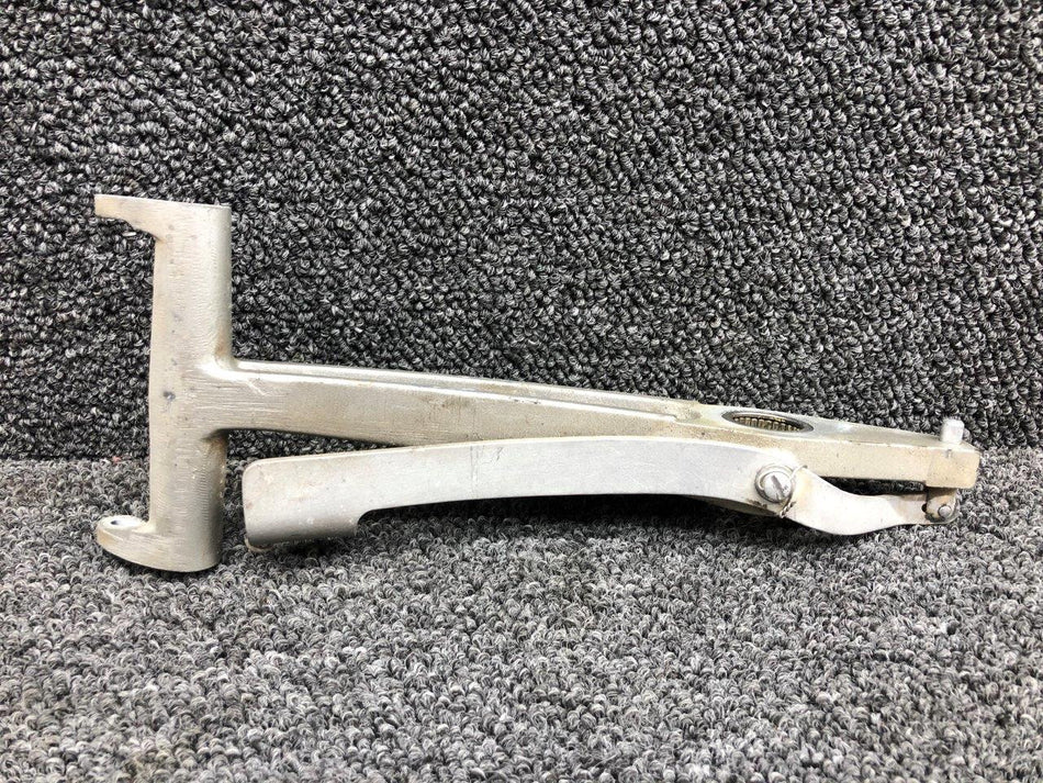50-524326-52 (ALT: 002-524020-14) Beech 58 Rudder Pedal Arm Assembly RH