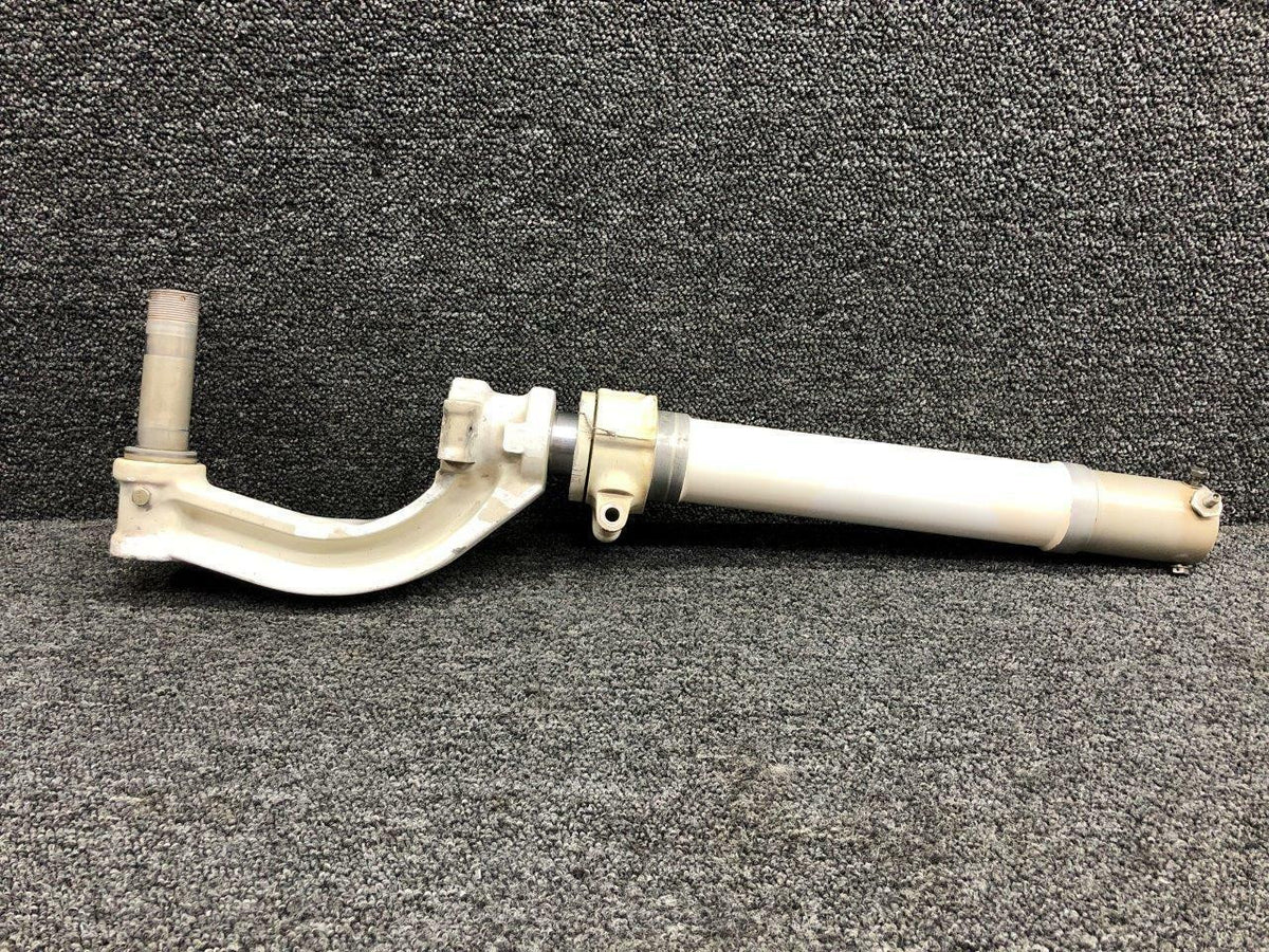 Beechcraft 96-820016-17 / 96-820016-21 Beechcraft 58 Nose Gear Housing W/ Piston and Fork