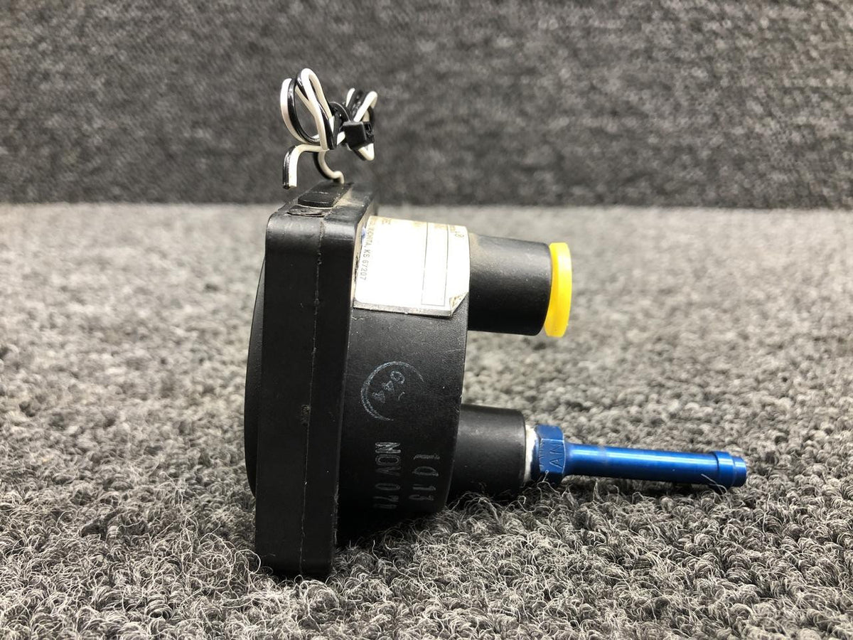 MD61-3 (ALT: 96-384061-3) Mid-Continent De-Icing Pressure Indicator, Lighted (28V) BAS Part Sales | Airplane Parts