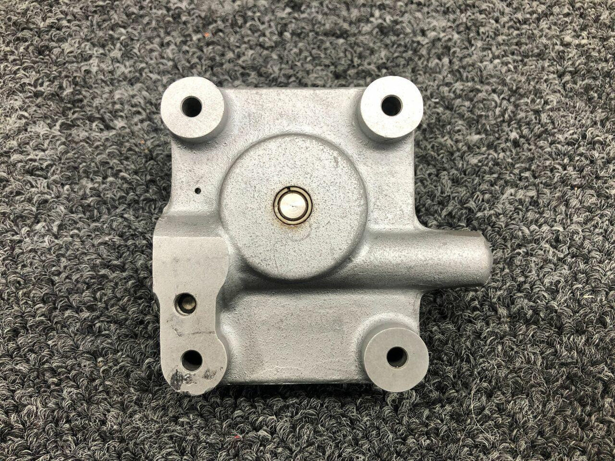 Beechcraft 58-380110-3 Beechcraft 58 Fuel Selector Control Gear Box RH