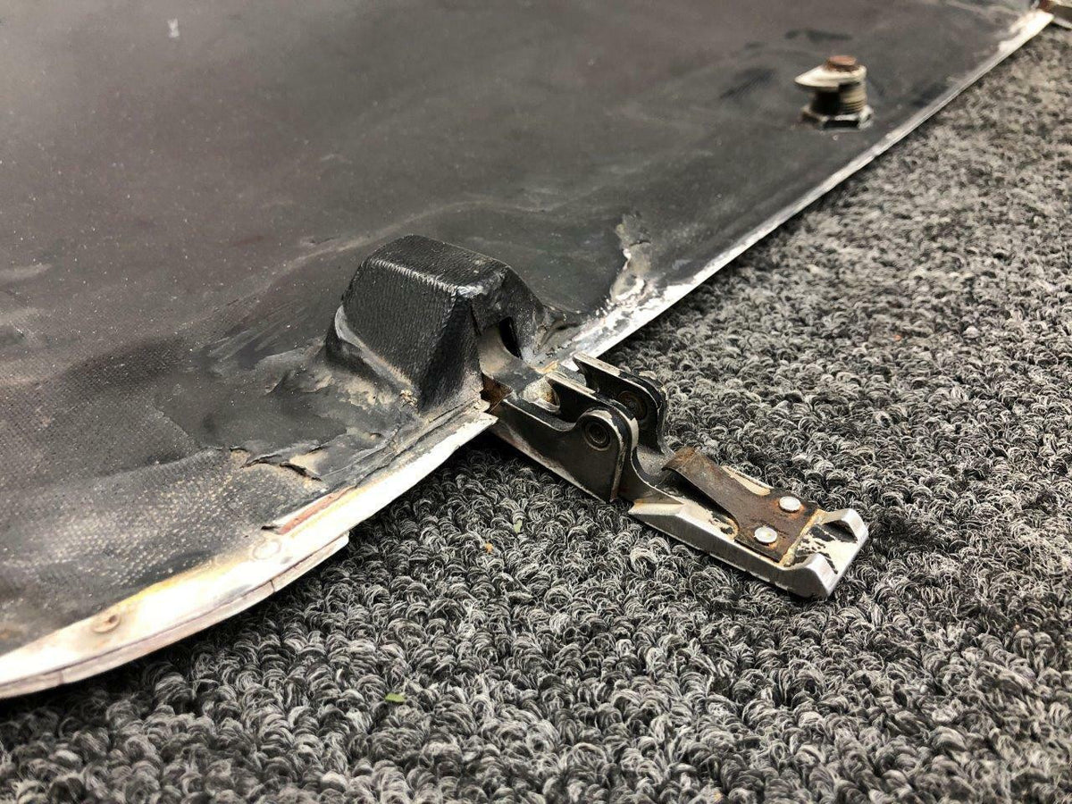 Cessna 5013107-75 Cessna 414 Nose Baggage Door Assembly LH