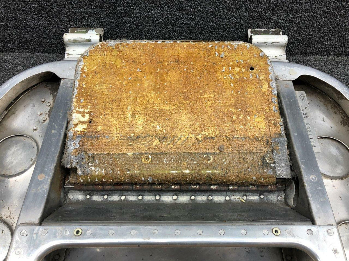 Cessna 5111505-56 / 5111509-1 Cessna 414 Cabin Door Structure Assembly Lower W/ Steps