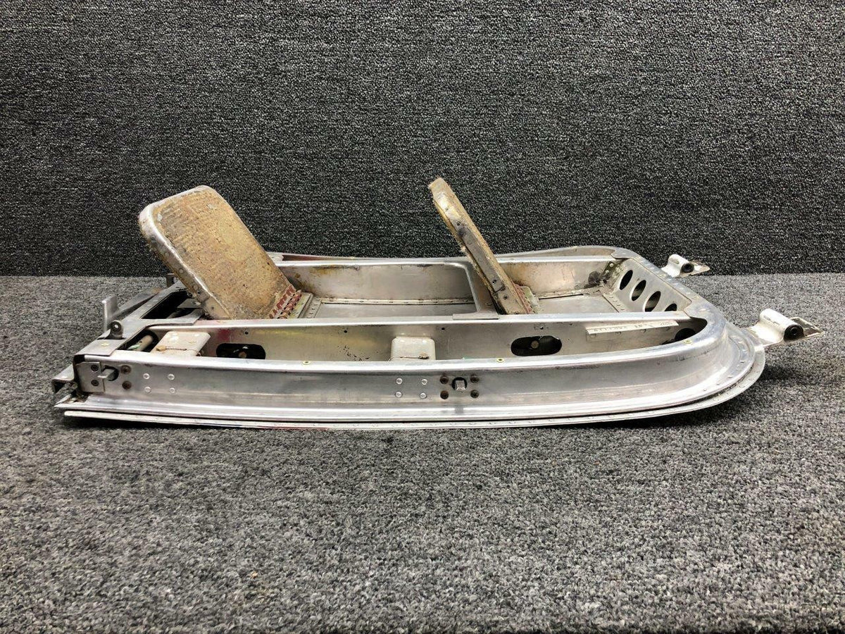 Cessna 5111505-56 / 5111509-1 Cessna 414 Cabin Door Structure Assembly Lower W/ Steps