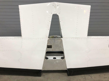 Cessna 5032000-17 FSO 5032000-25 Cessna 414 Horizontal Stabilizer W/ De-Ice Boot