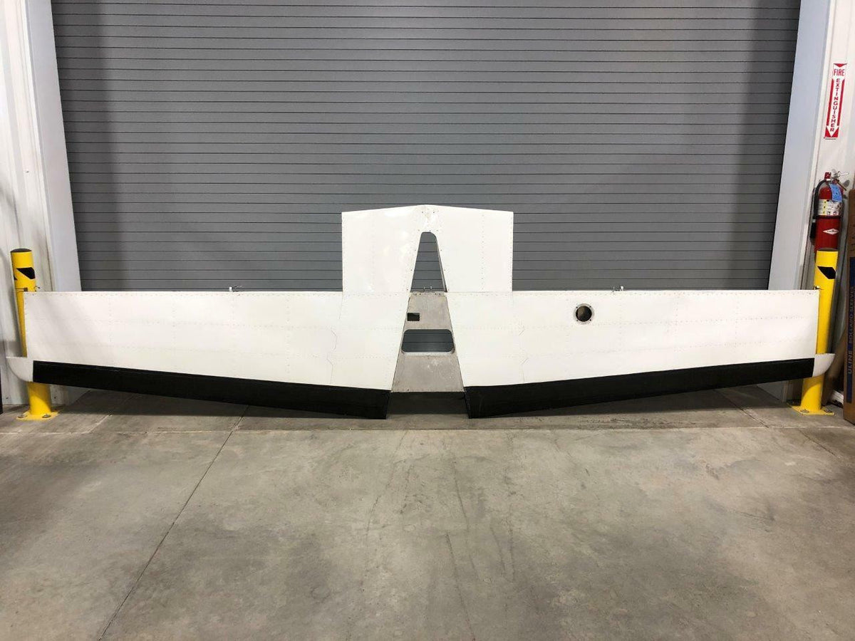 Cessna 5032000-17 FSO 5032000-25 Cessna 414 Horizontal Stabilizer W/ De-Ice Boot