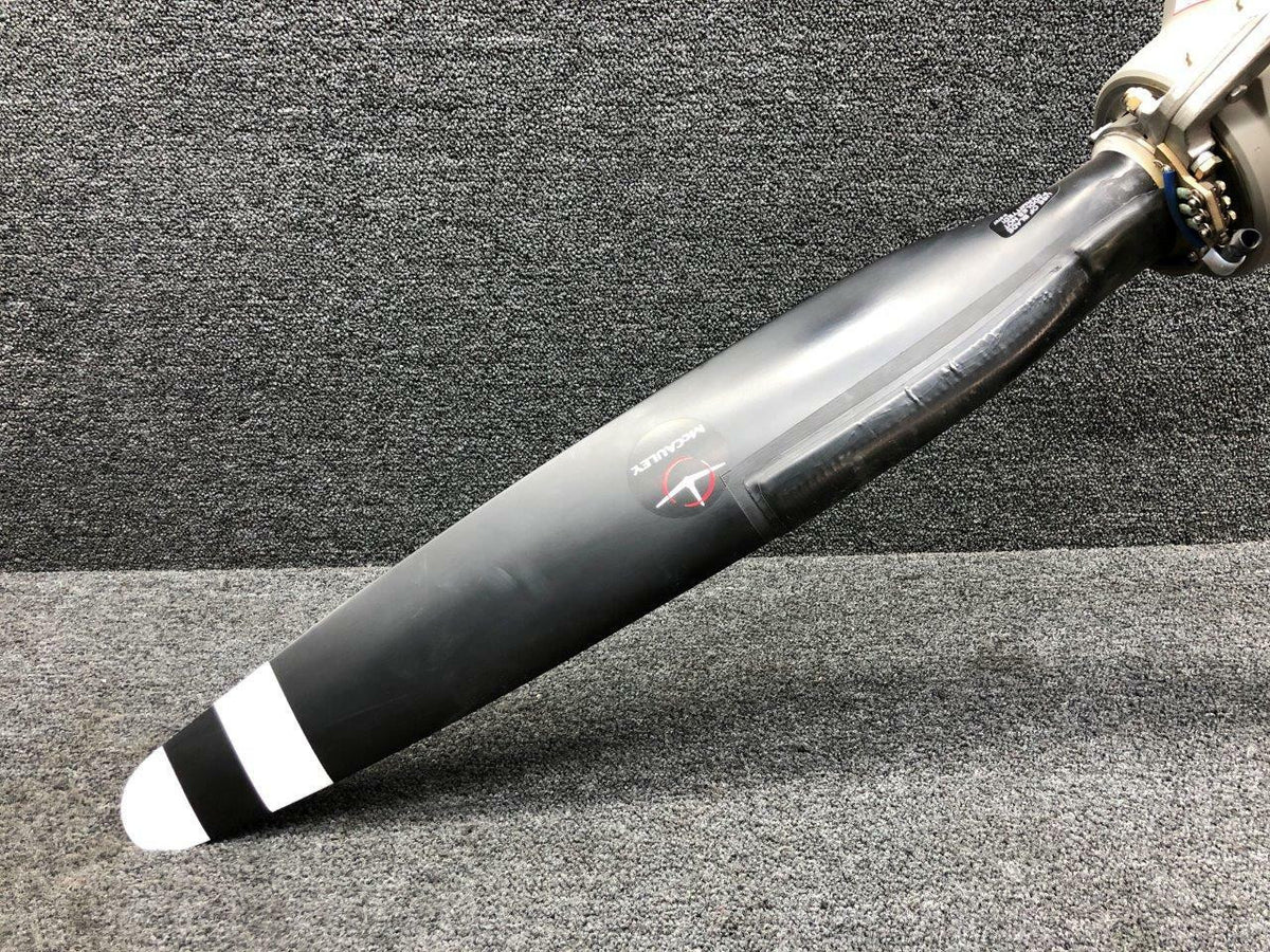 McCauley 3AF32C93-N Cessna 414 McCauley 3 Blade Propeller Assembly RH Engine W/ Logs