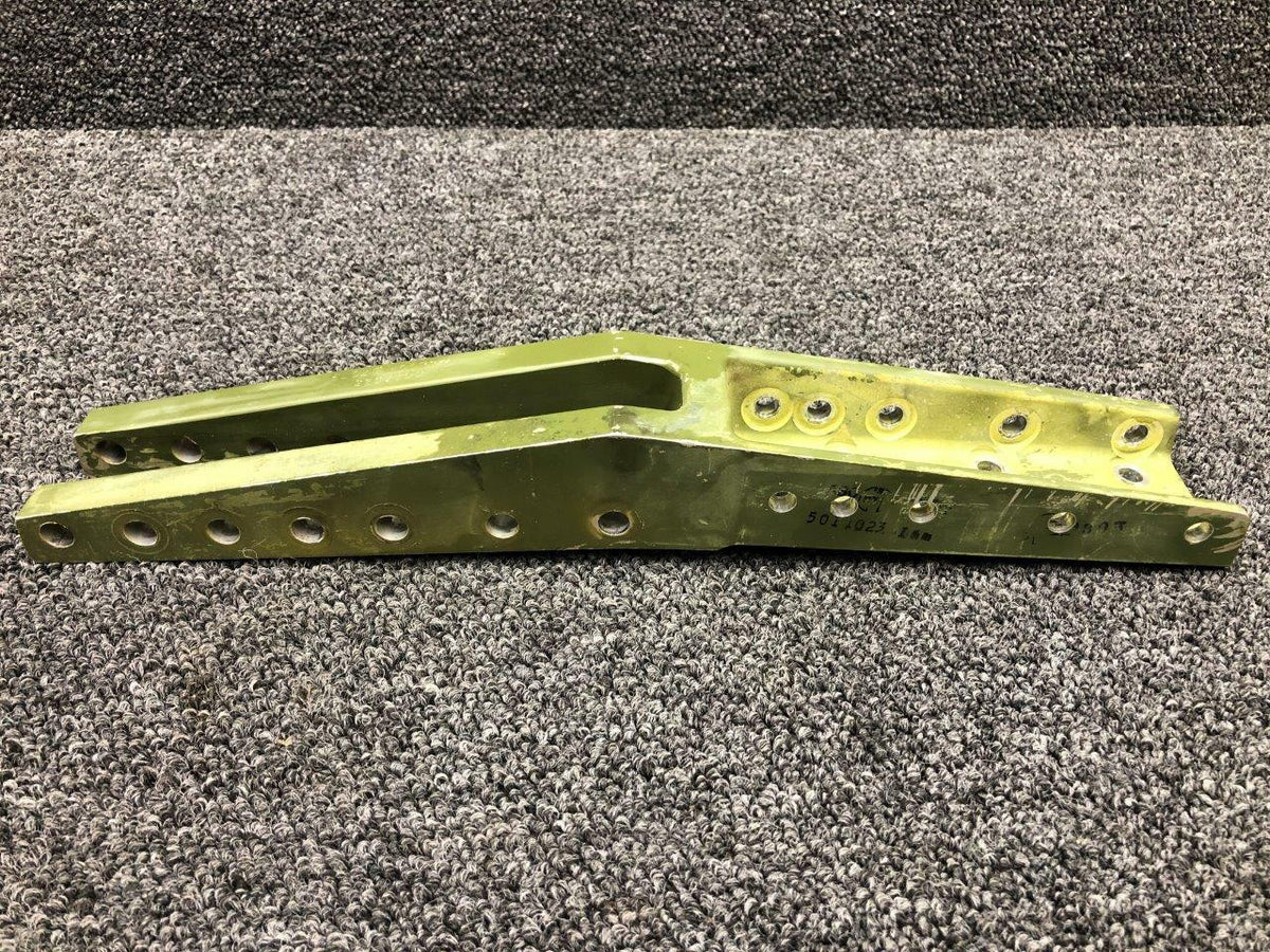 Cessna 5011023-1 USE 5011023-2 Cessna 414 Upper Wing Spar Fitting