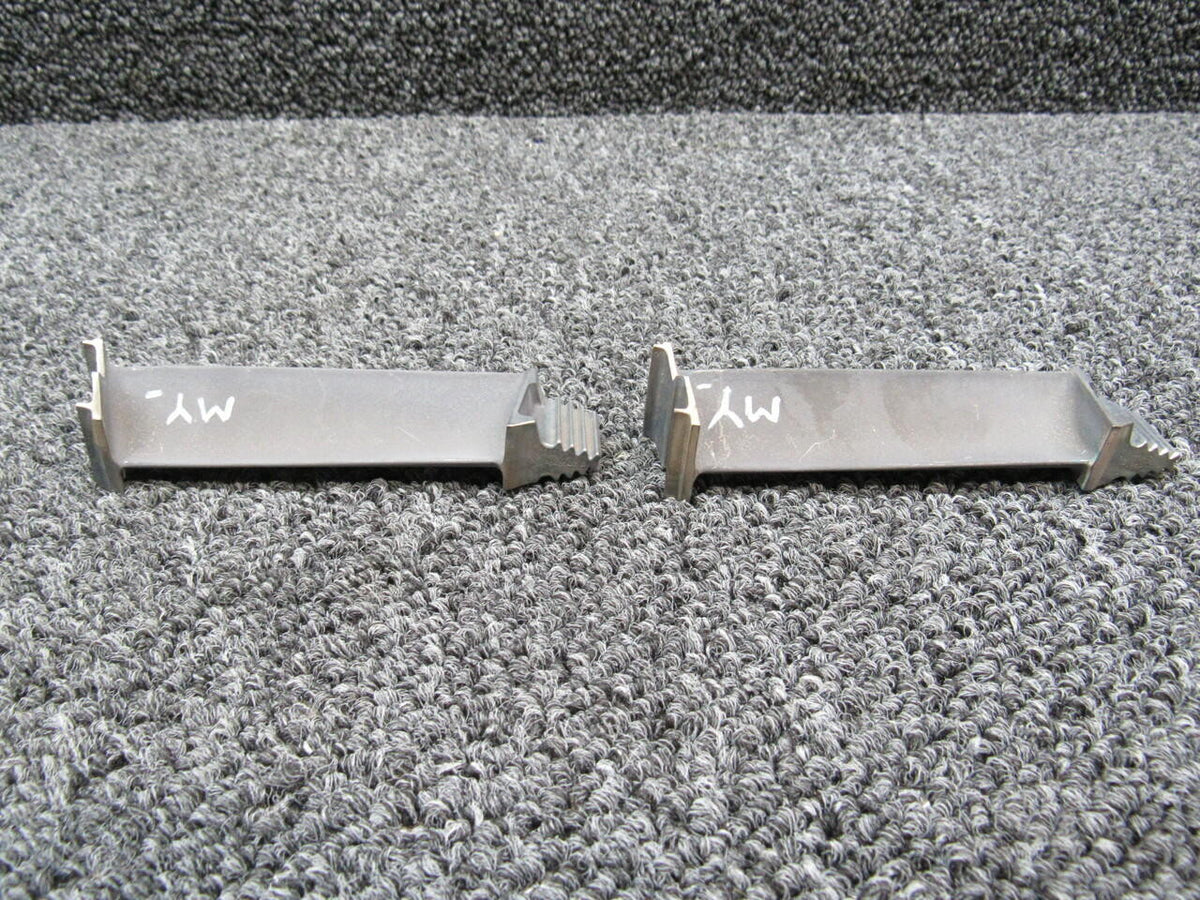 Pratt and Whitney 647722 Pratt and Whitney Blade Set NEW OLD STOCK SA