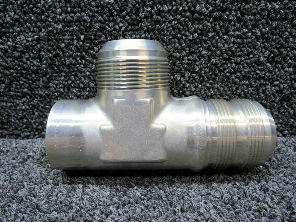 Does Not Apply 344157 Tee Tube to Boss NEW OLD STOCK SA
