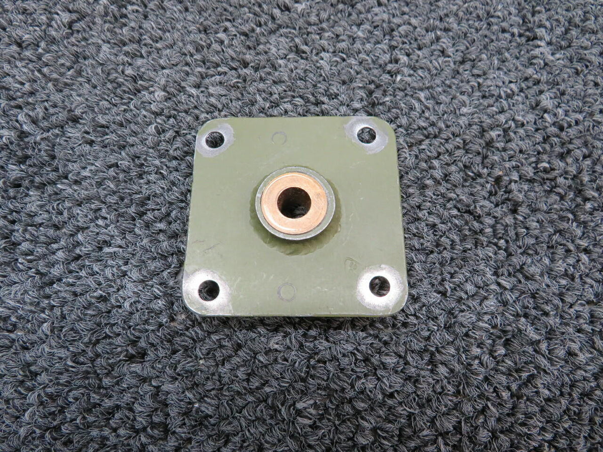 Cessna 0813313-1 Cessna 310R Bearing Assembly Uplock Tube Support LH / RH