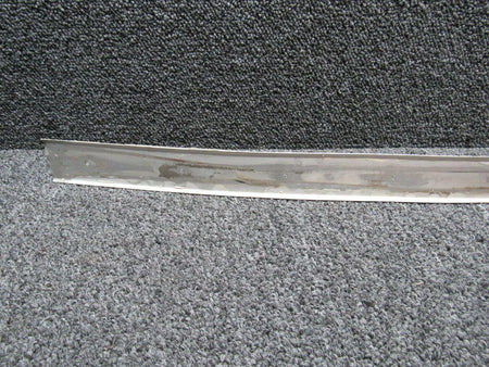 Piper 79557-000 Piper PA32-300 Windshield Trim Center