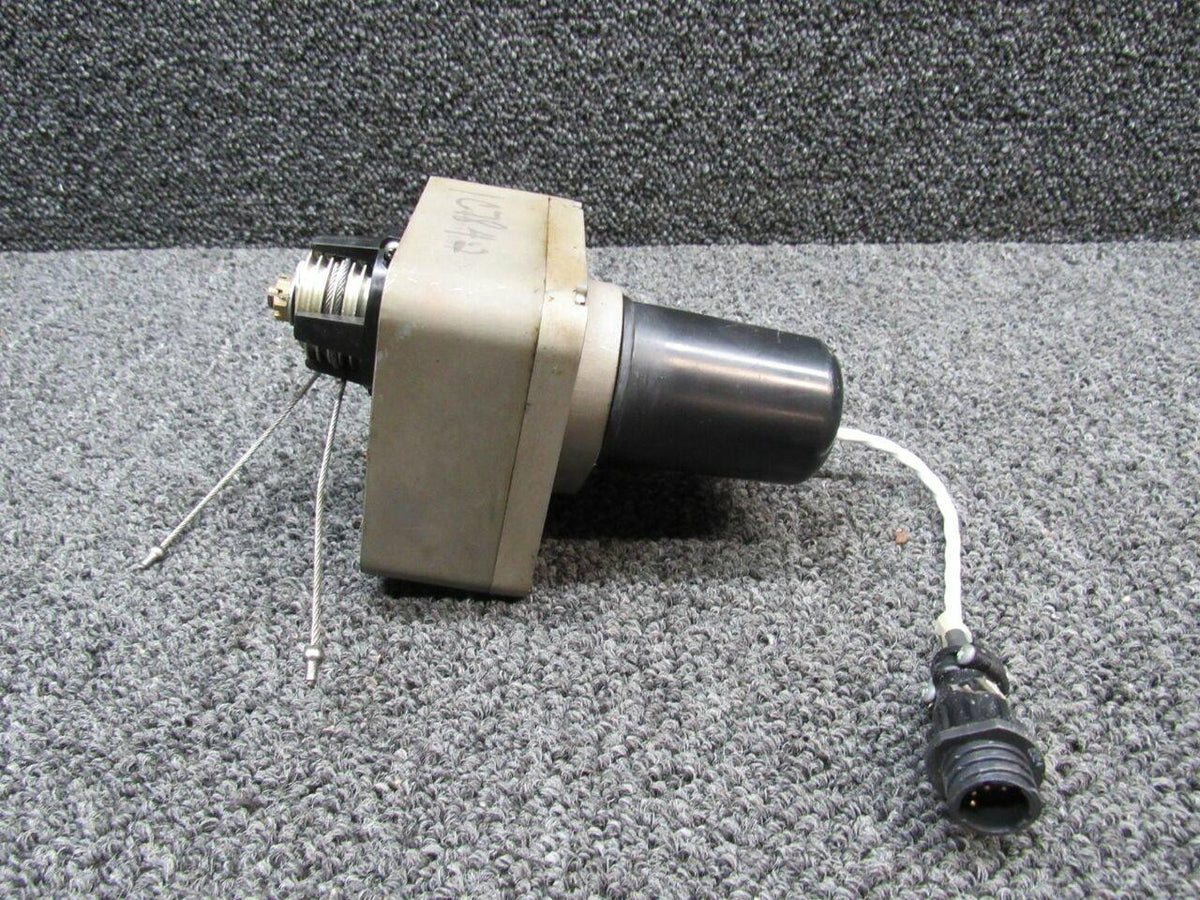 1C784-2-879 Piper PA32-300 Century Autopilot Roll Servo (Volts: 14) BAS Part Sales | Airplane Parts