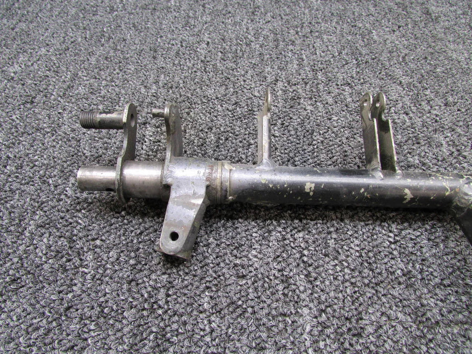 0760032-1 Cessna A185F Bar Assembly Rudder