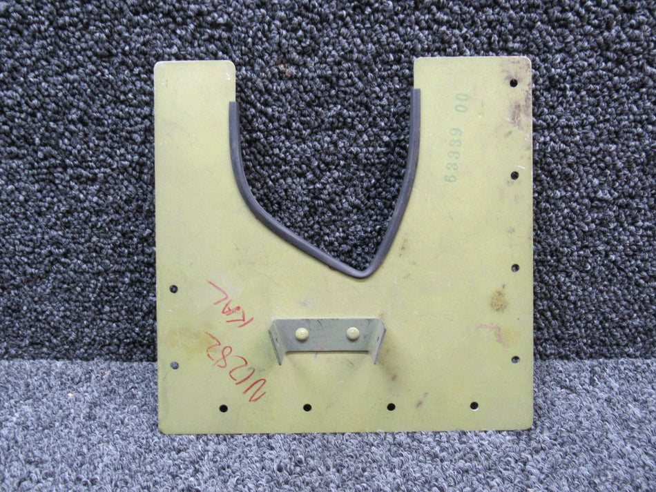 63339-001 Piper PA28 Plate Fairing RH (NEW OLD STOCK) (SA)