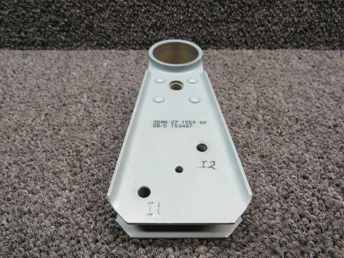 American Eurocopter 350A27-1557-00 Eurocopter AS350B3 Relay Lateral Control LH