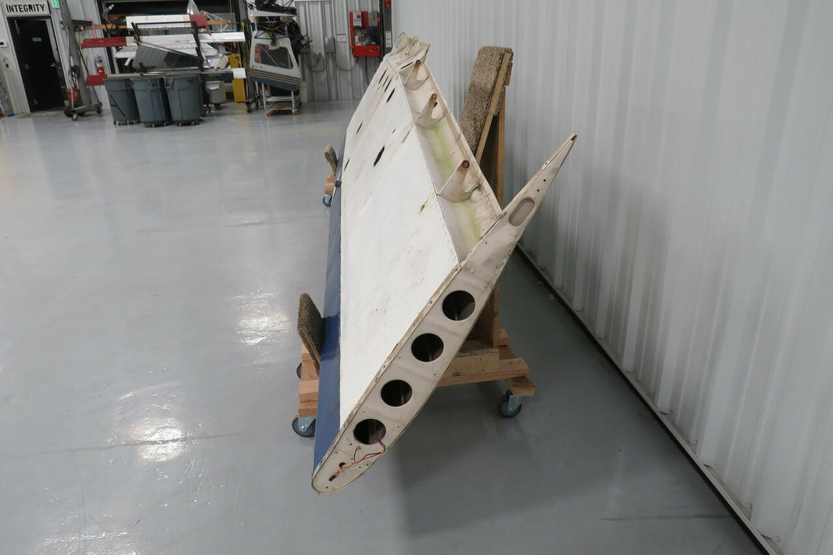 Cessna 1620004-28 Cessna A188B RH Wing Assembly