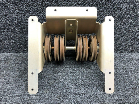 Cirrus 14981-001 / MS20220-2 Cirrus SR22 Flight Control Pulley Set W/ Brackets