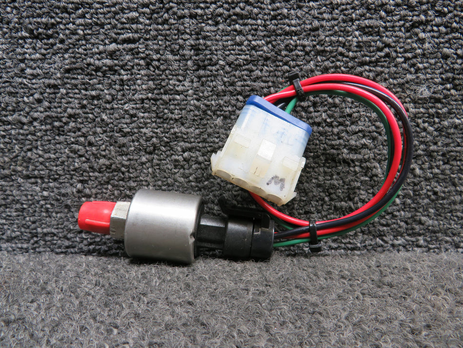 12635-002 Cirrus SR22 Oil Pressure Transducer w Wiring Harness (Volts: 28)