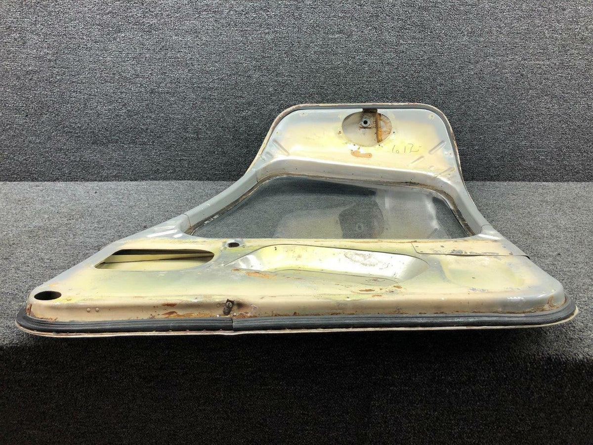 Piper 68185-000 Piper PA32-260 Forward Cabin Door Assembly