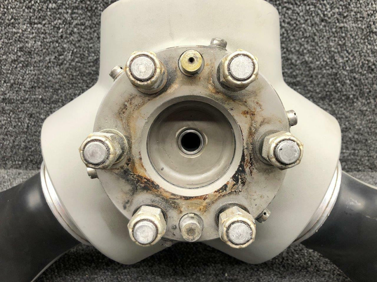 McCauley 3A32C76-S-M McCauley 3 Blade Propeller Hub W/ Logs CORE