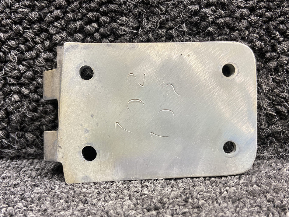 1211661-2 Cessna T206H Cargo Door Hinge Forward Lower
