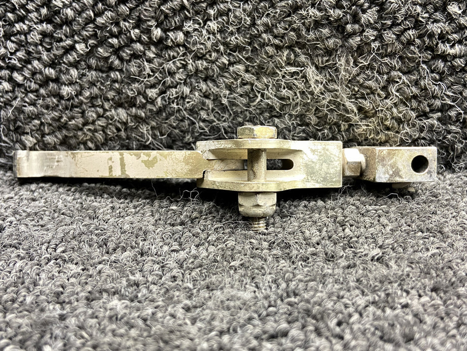 1211675-2 Cessna T206H Cargo Door Latch Hook Upper Aft