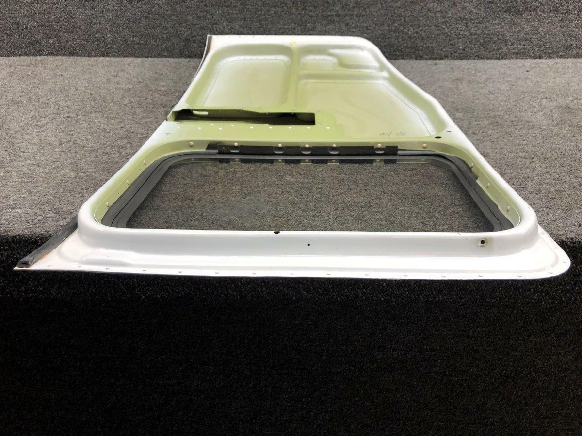 Cessna Aircraft Parts 1211670-29 Cessna T206H Forward Cargo Door Structure Assembly