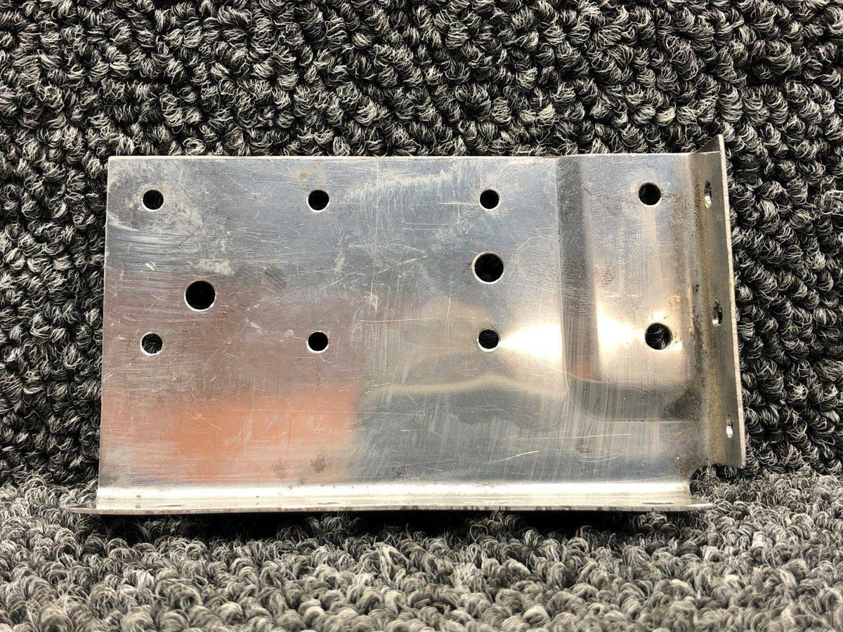 Cessna Aircraft Parts 1253061-2 Cessna 207 Attach Plate RH
