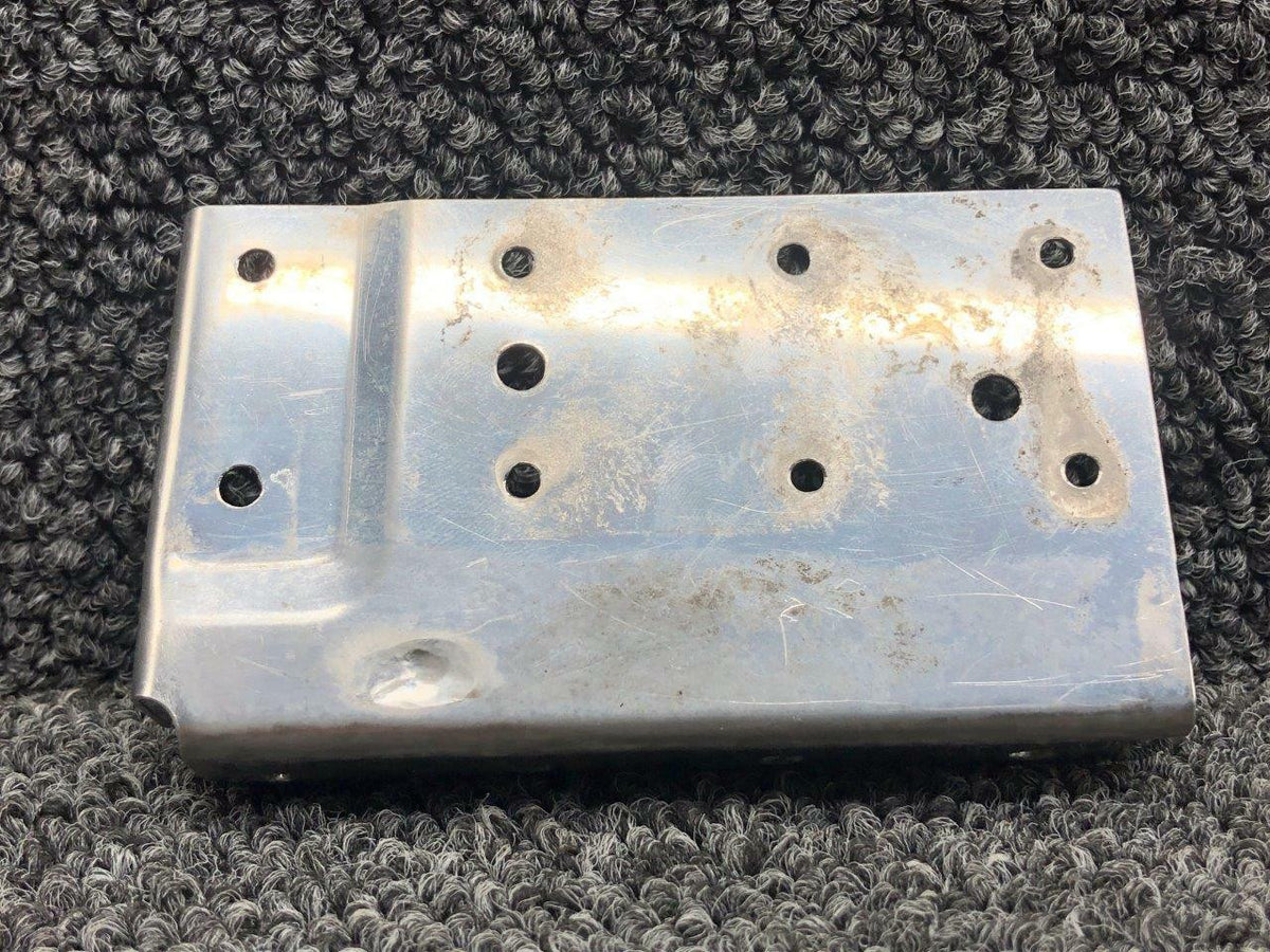 Cessna Aircraft Parts 1253061-2 Cessna 207 Attach Plate RH