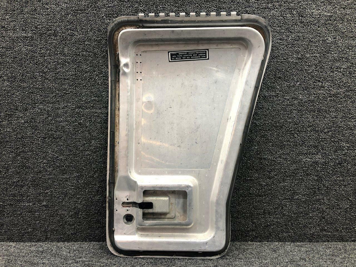 Cessna Aircraft Parts 1217030-1 WEU 1217030-5 Cessna 207 Baggage Door Assembly